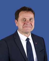 speaker photo